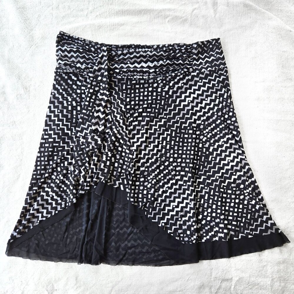 Vintage Black and White Tapered Skirt | Indie Sleaze | Grunge | Dark Romantic
